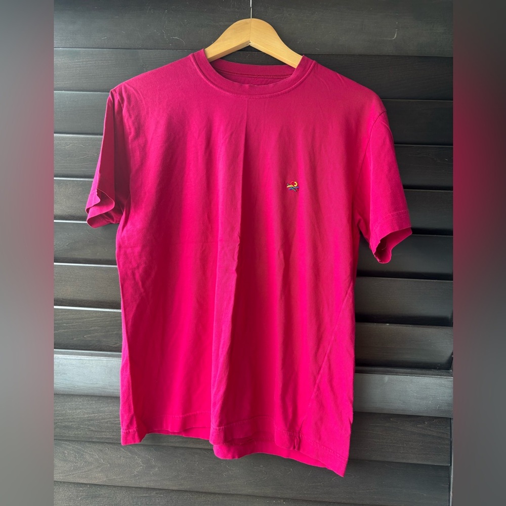 United Colors of Beneton Vintage women's Tshirt Magenta Logo